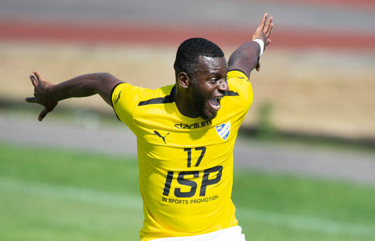 IFK Malmös Filston Mawana har gjort 2-1 och jublar i