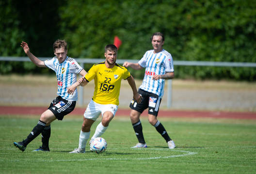 IFK Malmös Oliver Hvarvenius och IFK Hässleholms Edvin