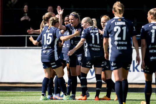 FC Rosengårds Olivia Schough jublar