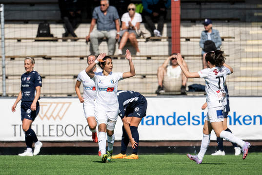 Växjö DFFs Rosa Herreros Ossorio jublar