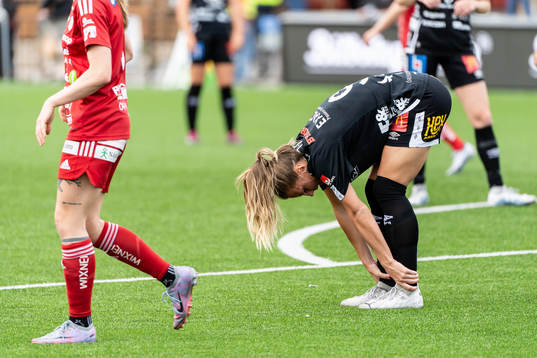 Örebros Louise Lillbäck deppar