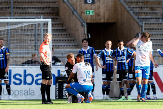 Värnamos Wenderson Oliveira do Nascimento får vård
