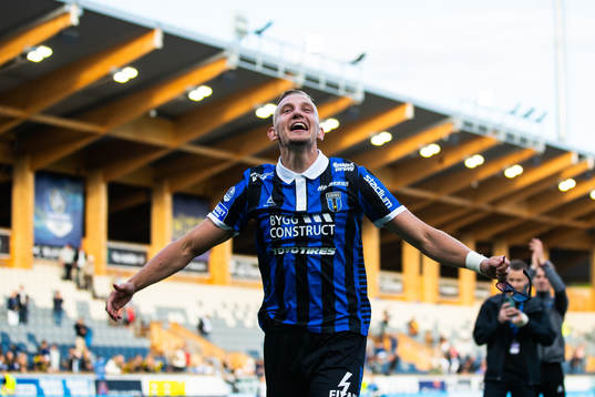 Sirius Jakob Voelkerling Persson jublar