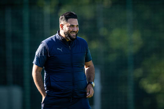 Eskilsminne IFs assisterande tränare Ashkan Esfandi