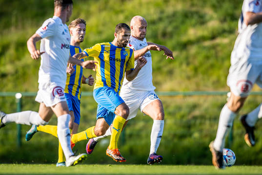 Eskilsminne IFs Tarek Alnator och Ängelholms Christian