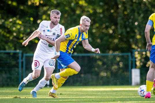 Ängelholms Robin Nilsson och Eskilsminne IFs Robin Wendin