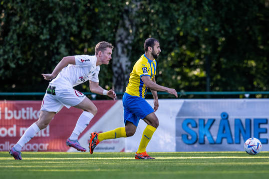 Ängelholms Karl Gunnarsson och Eskilsminne IFs Tarek