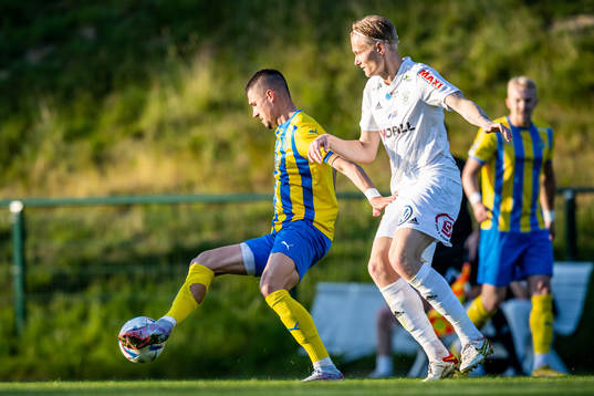 Eskilsminne IFs André Reinholdsson och Ängelholms Filip