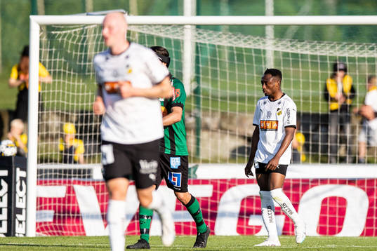 Häckens Benie Adama Traore deppar