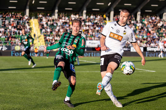 Varbergs Oliver Silverholt och Häckens Kristoffer Lund