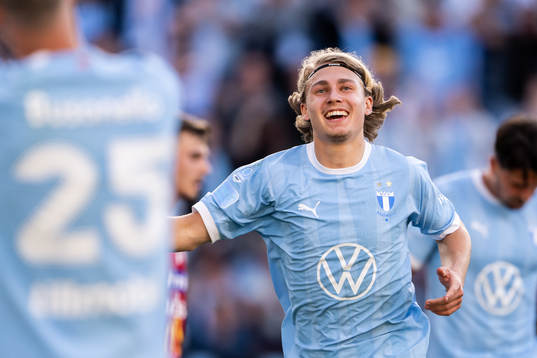 Malmö FFs Sebastian Nanasi jublar