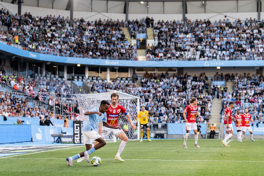 Malmö FFs Taha Ali och Degerfors Sebastian Ohlsson