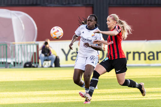 Djurgårdens Flavine Mawete Musolo och Brommapojkarnas