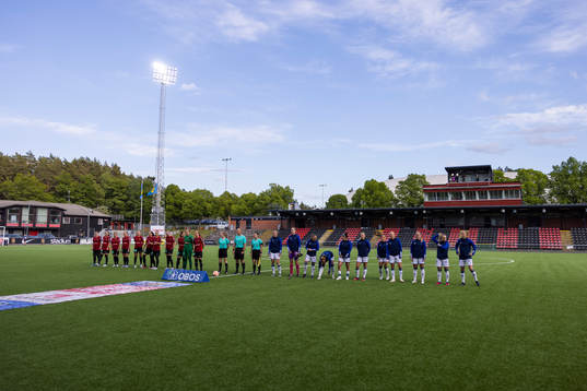 Brommapojkarnas och Djurgårdens lagen i lineup