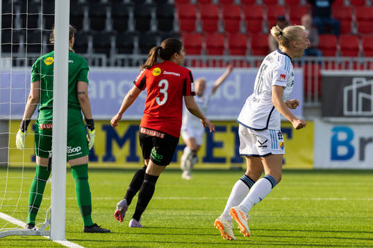 Djurgårdens Stinalisa Johansson jublar