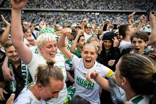 Hammarbys Alice Carlsson jublar