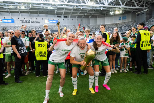 Hammarbys  Thea Sørbo, Sara Kanutte Fornes och Vilde