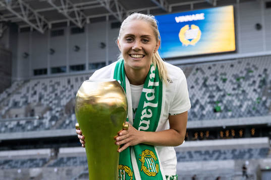 Hammarbys Alice Carlsson jublar