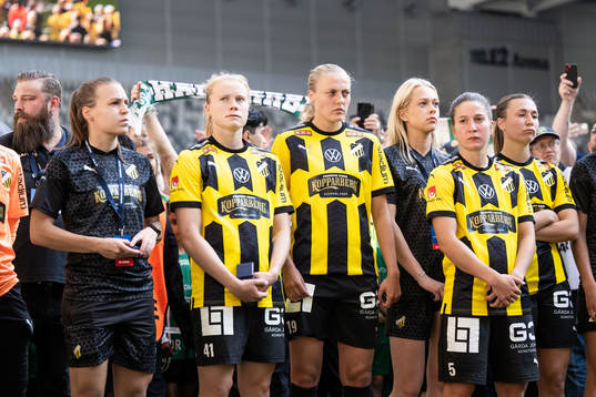 Häckens Julie Blakstad, Elma Junttila Nelhage, och Ruby
