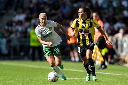 Hammarbys Jonna Andersson och Häckens Hanna Wijk