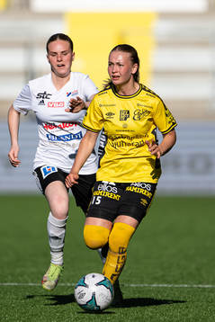 Vänersborgs Ebba Antic och Elfsborgs Elin Johansson