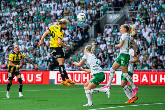 Häckens Julie Blakstad