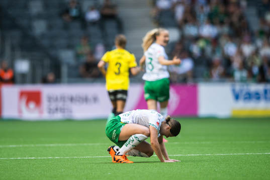 Hammarbys Kyra Cooney-Cross har ont