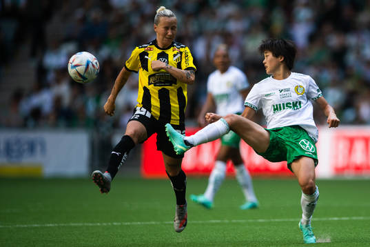 Häckens Marika Bergman Lundin och Hammarbys Maika Hamano