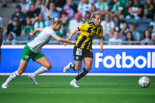 Hammarbys Alice Carlsson och Häckens Anna Anvegård