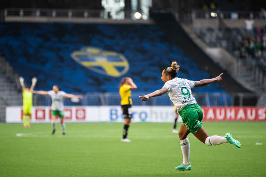 Hammarbys Madelen Janogy jublar