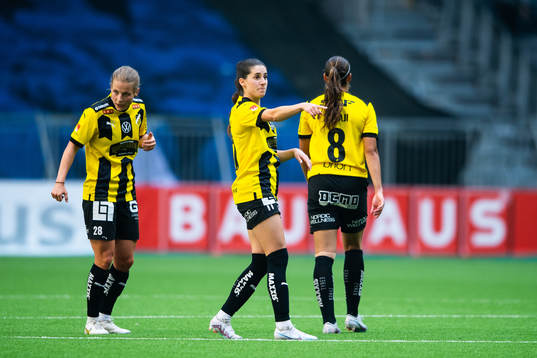 Häckens Anna Anvegård och Clarissa Larisey och Rusul Rosa
