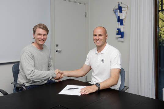 IFK Göteborgs tekniska direktör Ola Larsson poserar