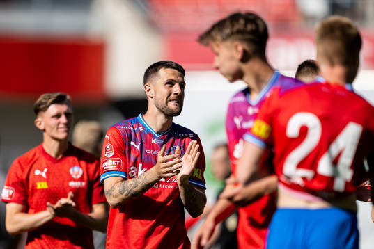 Helsingborgs Oliver Stojanovic Fredin tackar publiken