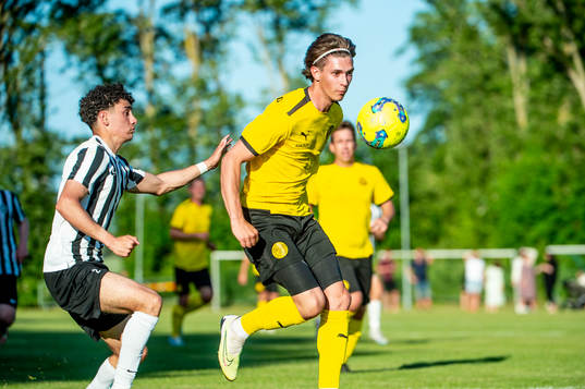 Västra Ingelstads Martin Andersson mot Landskronas Rayan