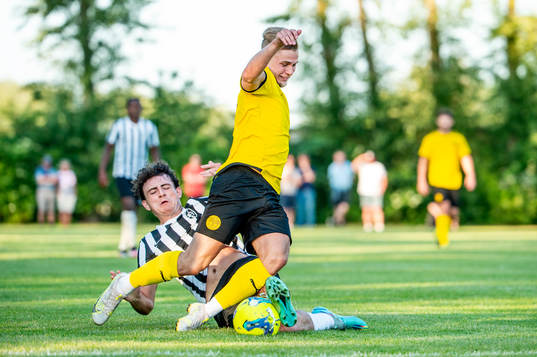 Bläddra bland fler bilder av Fotboll, DM, Sextondelsfinal, Västra Ingelstad - Landskrona