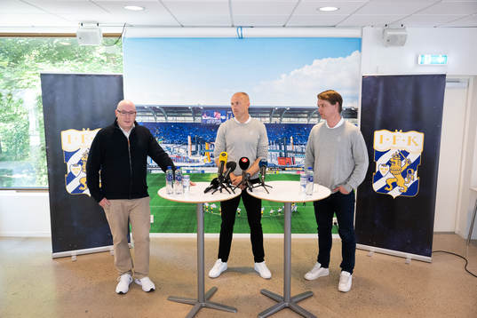 Bläddra bland fler bilder av Fotboll, Allsvenskan, IFK Göteborg, Träning och Presskonferens 