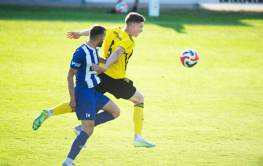 Bläddra bland fler bilder av Fotboll, division 2, IFK Hässleholm, IFK Trelleborg