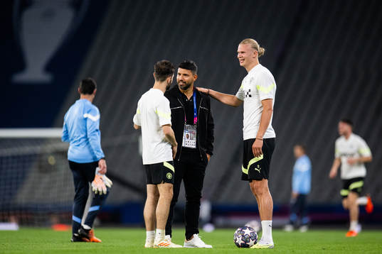 Sergio Agüero and Erling Braut Haaland of Manchester City