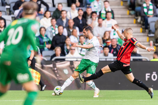 Hammarbys Adi Nalic och Brommapojkarnas Amadeus Sögaard