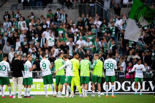 Hammarbys spelare tackar publiken