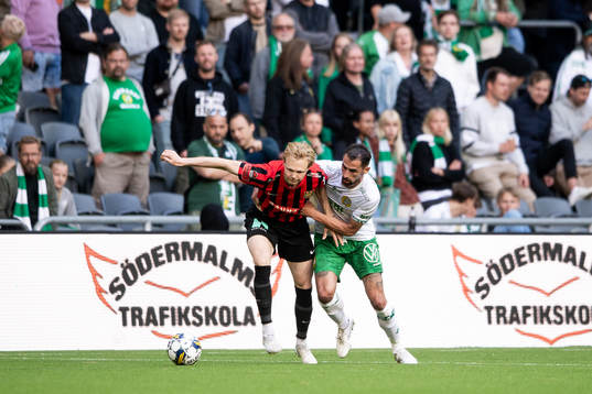 Brommapojkarnas Tim Waker och Hammarbys Loret Sadiku