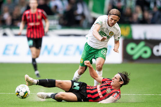 Hammarbys Markus Karlsson och Brommapojkarnas Kevin