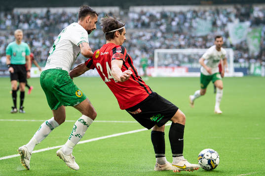 Hammarbys Loret Sadiku och Brommapojkarnas Kevin Ackermann