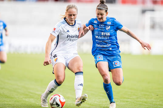 Djurgårdens Alice Bergström och Kalmars Jessica Ayers