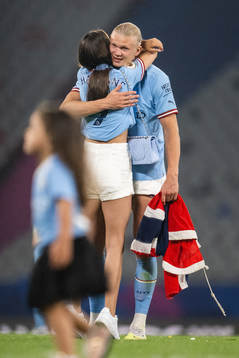 Erling Braut Haaland of Manchester City and Isabel Haugseng