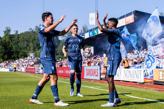Bläddra bland fler bilder av Fotboll, Allsvenskan, Värnamo - Malmö FF