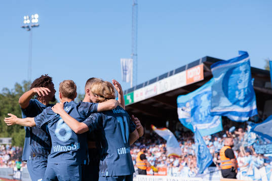 Malmö FFs spelare jublar