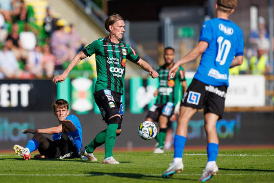Halmstads Kazper Karlsson och Varbergs Hampus Zackrisson