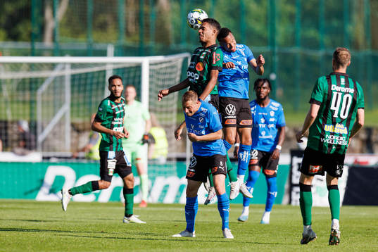 Varbergs Eliton Pardinho Toreta Junior och Halmstads Marcus