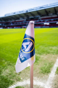 En hörnflagga med Allsvenskans logga